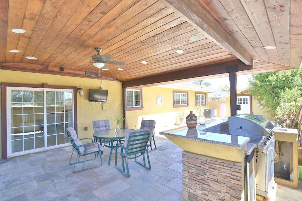 5 Rooms Villa Near Disneyland, Golf Course And Trial To Beach Santa Ana Exterior photo
