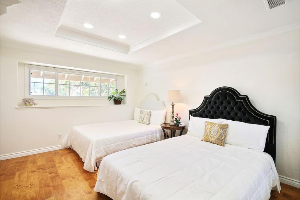 5 Rooms Villa Near Disneyland, Golf Course And Trial To Beach Santa Ana Exterior photo